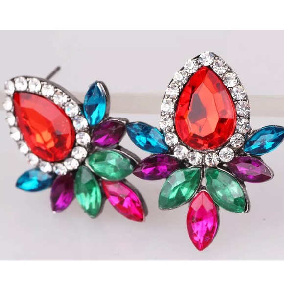 Pretty statement earrings - Picture 2 of 3